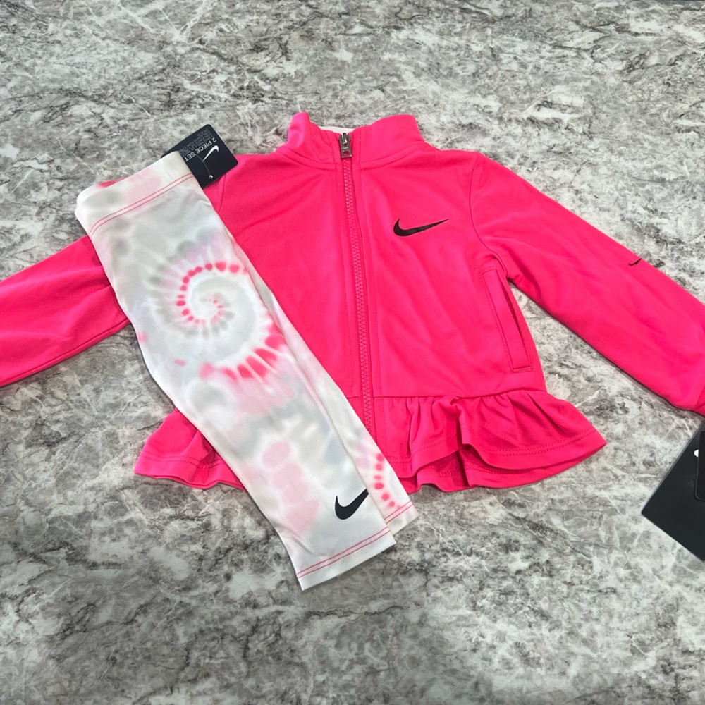 NIKE 2 Piece Pink Set for 12Mo